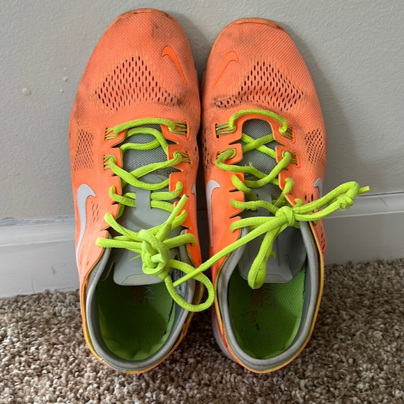 Nike Free 5.0 shoes - Picture 2 of 3